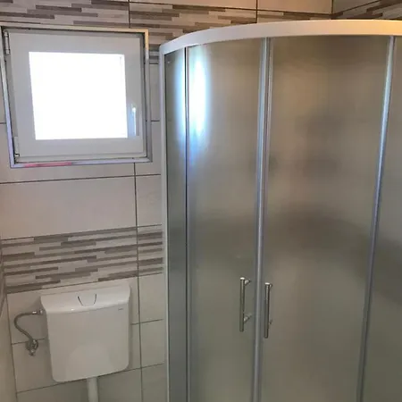 Santa Marina Apartment *